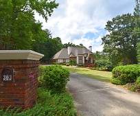 303 Whitcomb Hill Rd, Luthersville, GA