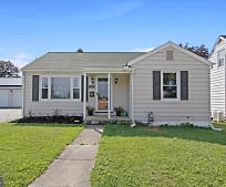 304 Moul Ave, Spring Grove, PA