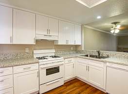 South Coast Fountains Apartments Costa Mesa Ca 92626