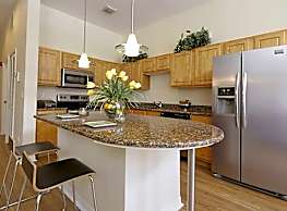 Majestic Of Downtown Baldwin Park Apartments Orlando Fl
