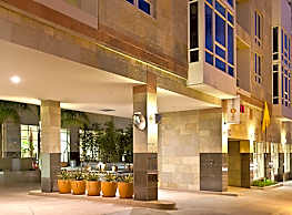 Vantage Pointe Apartments San Diego Ca 92101
