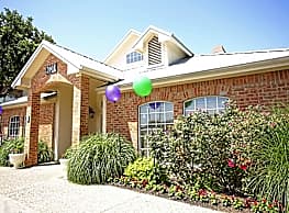 Collins Park At Bear Creek Apartments Euless Tx 76039