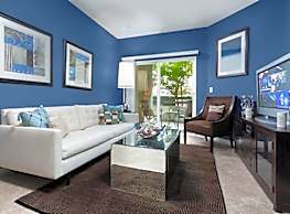 Avalon Warner Place Apartments Woodland Hills Ca 91303