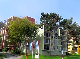 Lakewood Apartments At Lake Merced - San Francisco, CA 94132