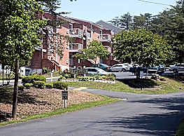 East Gate Apartments Triangle Va 22172