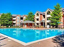 Lake Shore At Chesterfield Village Apartments