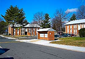 Ashton Heights Apartments - Roanoke, VA 24017