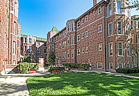 Oak Park Regional Housing Center Apartments - Oak Park, IL 60302