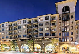 Berkshire Cameron Village Apartments Raleigh Nc 27605