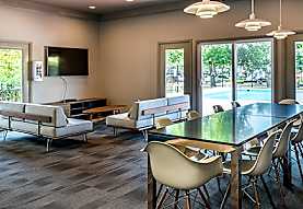 Woodbridge Apartments Of Louisville Lyndon Ky 40242