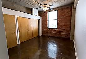 Old Town Lofts Apartments Kansas City Mo 64105