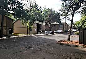 Emerald Park Apartments Portland Or 97233