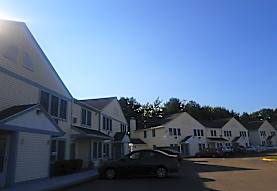 Stonington Arms Apartments - Pawcatuck, CT 06379