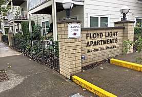Floyd Light Apartments Portland Or 97216