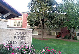 Round Barn Manor Apartments Champaign Il 61821