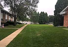Applewood Village Apartments Greendale Wi 53129