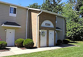 Glenwood Pointe Apartments - Twinsburg, OH 44087
