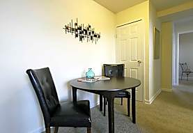 Huntwood Courts Apartments Washington DC 20019