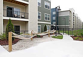Monarch 815 Per Bed Leases Apartments Johnson City Tn 37604