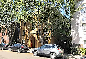 Barcelona On Irving Apartments Portland Or 97209