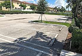 65 House Aragon apartments hialeah Near Me