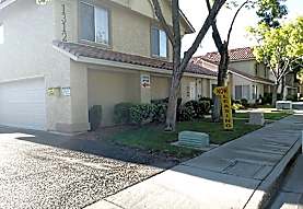Rainbow Gardens Townhomes Apartments Las Vegas Nv 89128