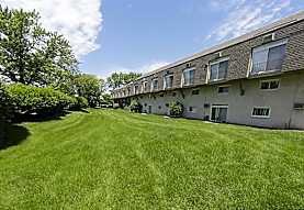 Fox Run Apartments - Saint Charles, IL 60174