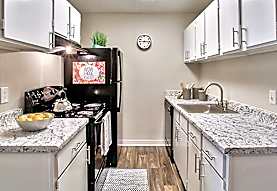 Sundance Apartments Wichita Ks 67206