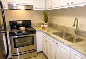 The Place at Davis Islands Apartments - Tampa, FL 33606