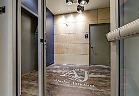 The Aj Apartments Seattle Wa 98116