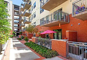 Amli Downtown Apartments Austin Tx 78701