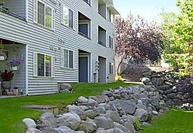 Pine Bluff Apartments - Spokane Valley, WA 99206