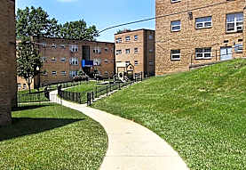 Huntwood Courts Apartments Washington Dc 20019