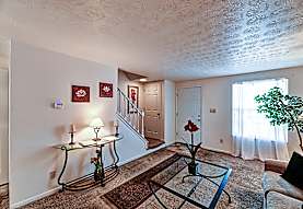 Greenhill Village The Great North Woods Apartments Columbus Oh