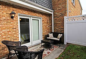 Courtyards Of Chanticleer Apartments Virginia Beach Va 23451