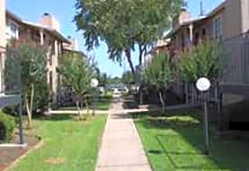 The Woodlands Apartments - Fort Worth, TX 76120