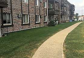 Lakeview Terrace Apartments - Crown Point, IN 46307