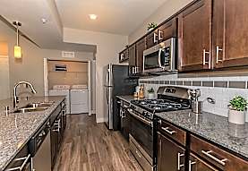 Level 25 At Cactus Apartments Las Vegas Nv 89141