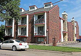 Midtown Place Apartments Wichita Ks 67203