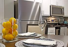 Stonemeadow Farms Apartments - Bothell, WA 98021