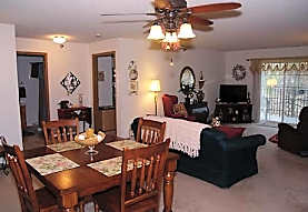 Carefree Cottages Of Maplewood Chateau Apartments Saint Paul