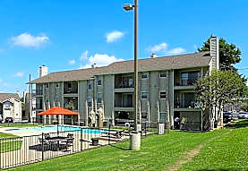 Salado At Walnut Creek Apartments - Austin, TX 78752