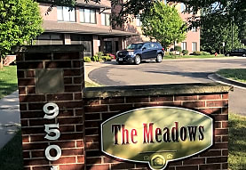 meadows apartment minneapolis