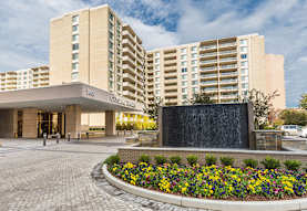 Crystal Towers Apartments Arlington Va 22202