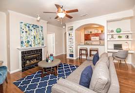 Chateau De Ville Apartments Farmers Branch Tx 75244