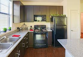 Tapestry at Hollingsworth Park Apartments - Greenville, SC 29607