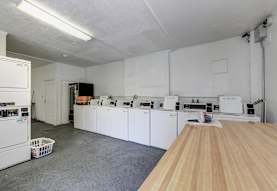 The Derby Apartments Los Angeles Ca 90038