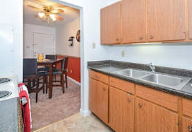 The Retreat on 6th Apartments - Cedar Rapids, IA 52404