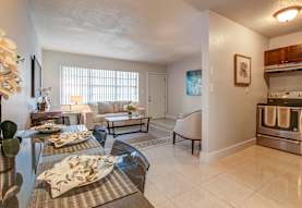 Crystal Lakes In Miami Apartments Miami Fl 33056