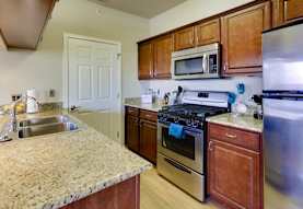 Glenmuir Of Naperville Apartments Naperville Il 60564